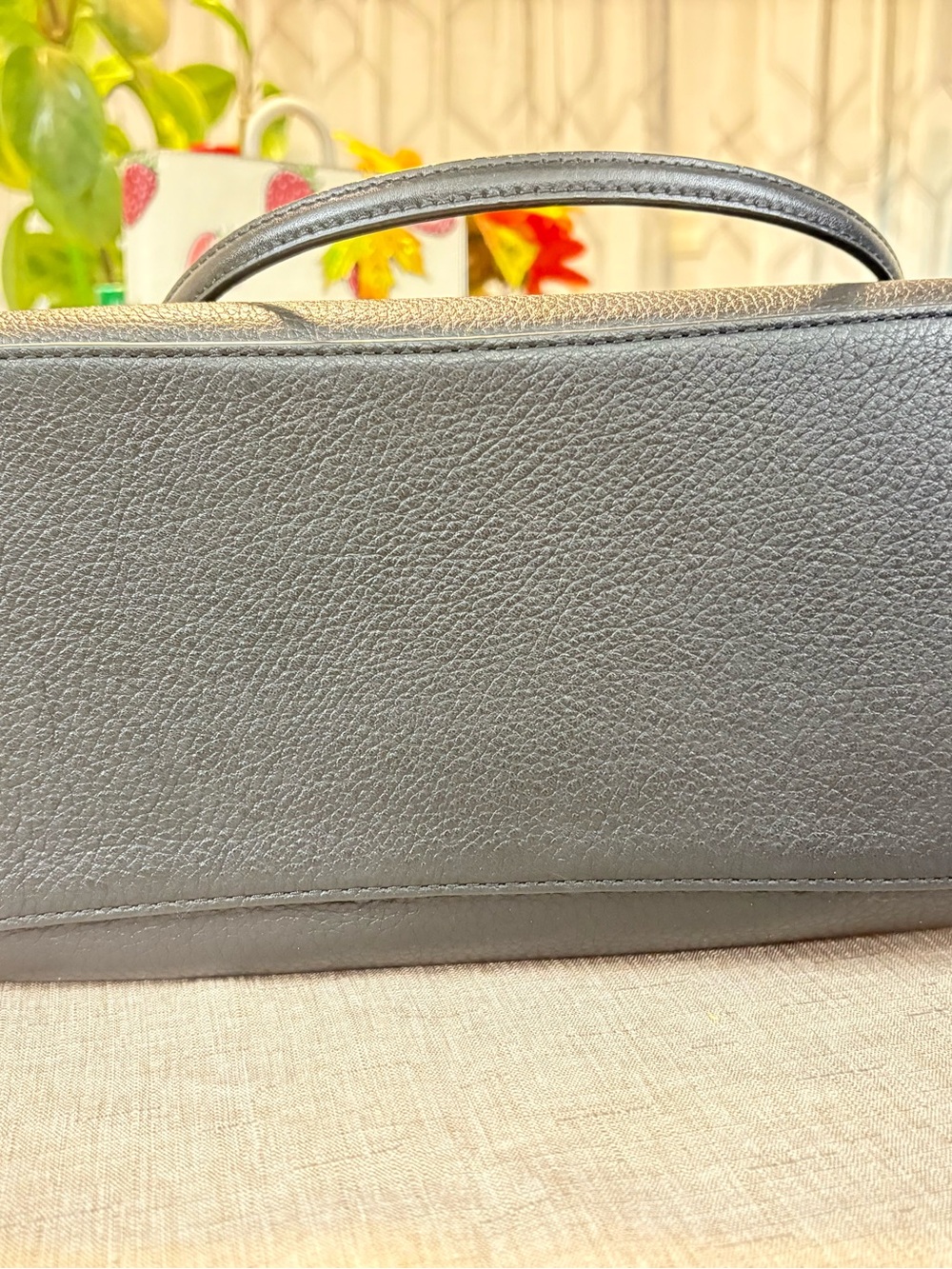 Kate Spade Tote - Picture 5 of 9